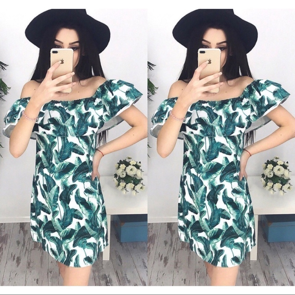 Green leaf ruffle shift mini dress size small